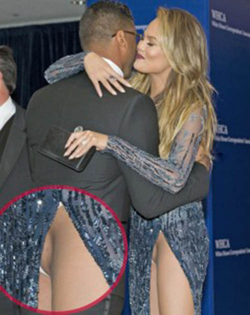 Chrissy Teigen Upskirt